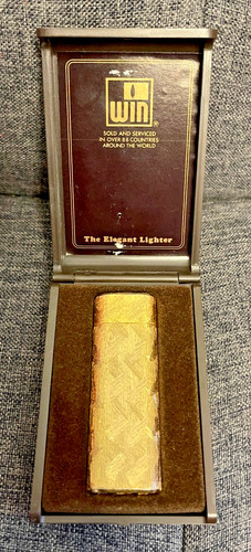 Vintage win gold tone - win, textured
