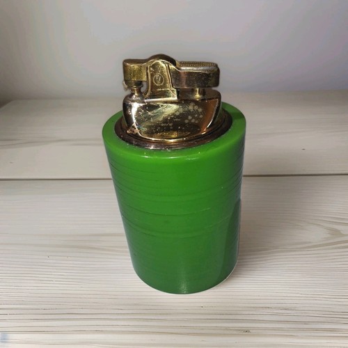 Vintage mcm vibrant green - vintage,