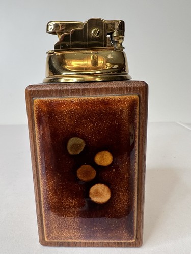 Bovano table lighter - table, gold